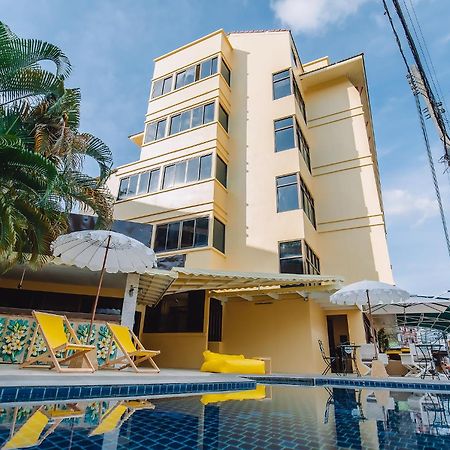 Bauman-Ville Hotel Patong Exterior photo